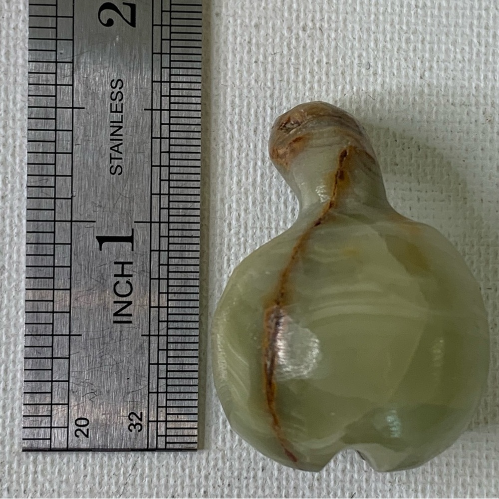Natural Polished Afghan Jade Fruit Carving Green Onyx Crystal Carved Gourd 1.5" - Picture 15 of 16